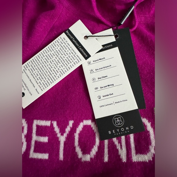 NWT/Beyond Fashion 100% Cashmere Sweater - Picture 3 of 5